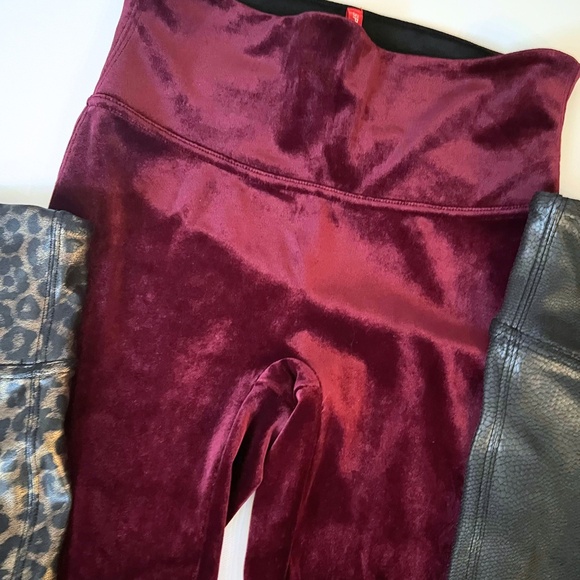 Spanx Leggings Lot of 3 S/P – Leopard, Velvet Merlot & Croc Faux Leather EUC - Picture 2 of 6